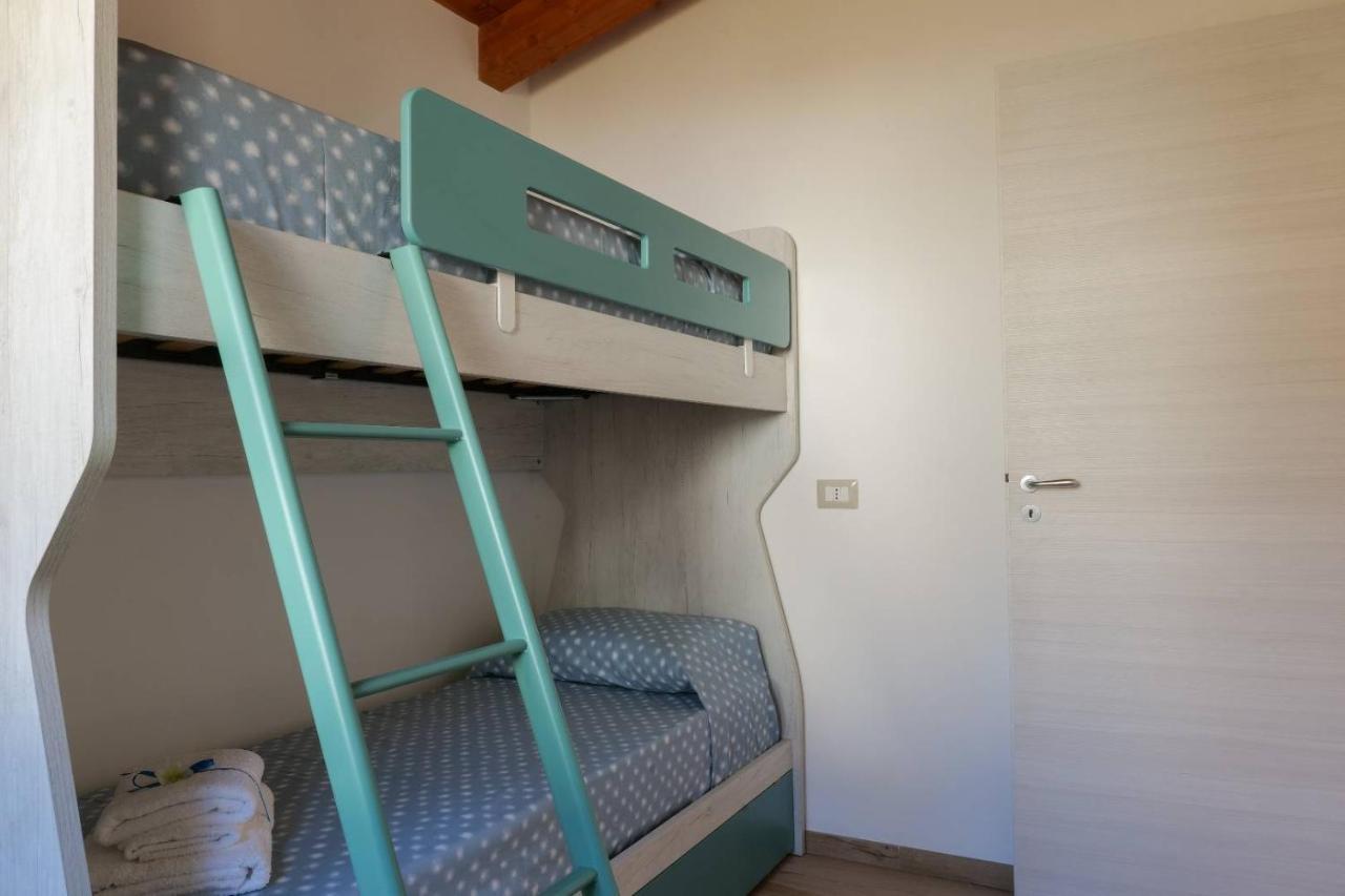 Case Vacanze La Quercia 卡梅罗塔的码头 外观 照片